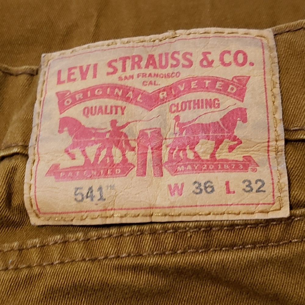 Levi 541